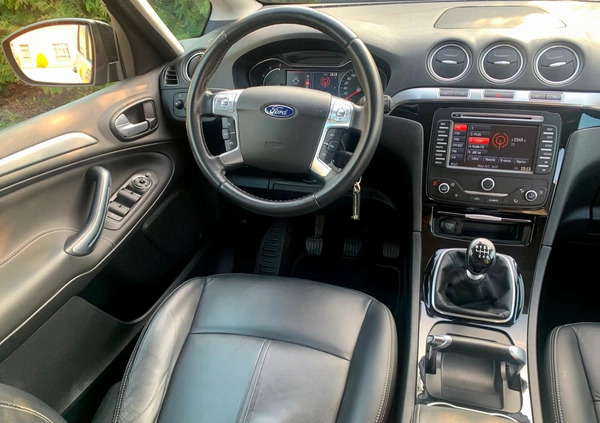 Ford S-Max cena 43500 przebieg: 190000, rok produkcji 2014 z Gniezno małe 742